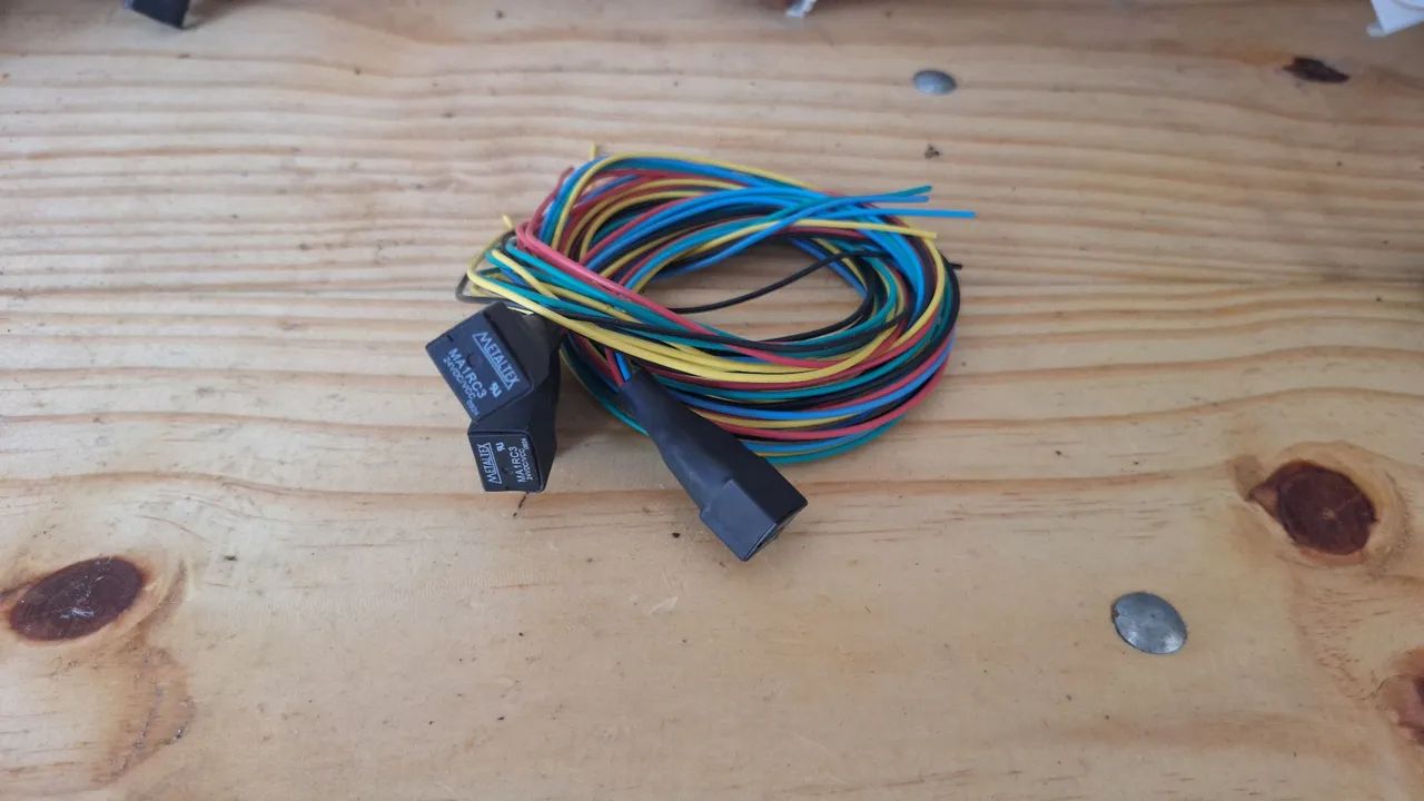 Mini Relé 24VDC 10A Com Chicote - Foto 3