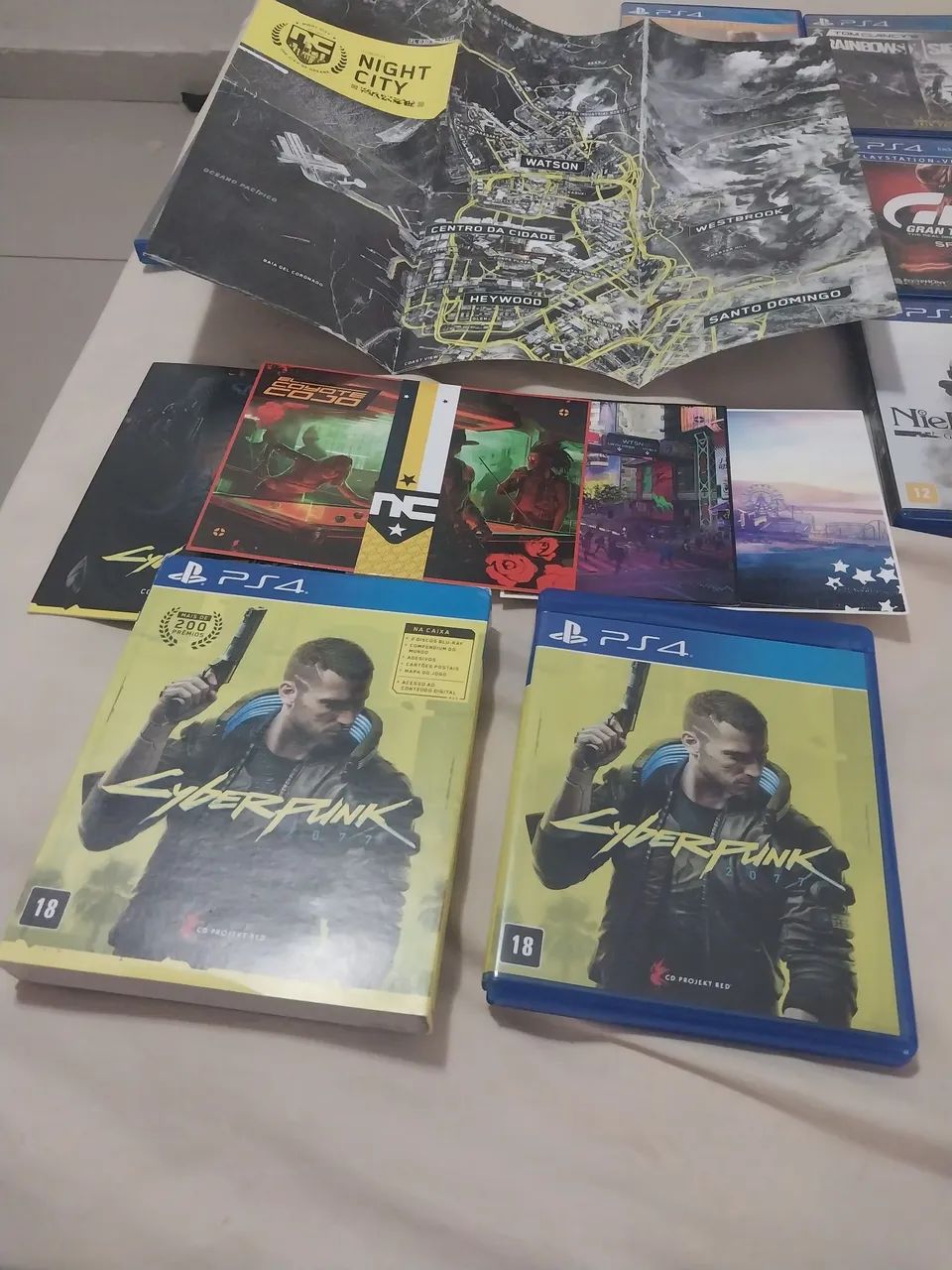 Ps4 slim branco na caixa com 3 controles e 11 jogos - Foto 4