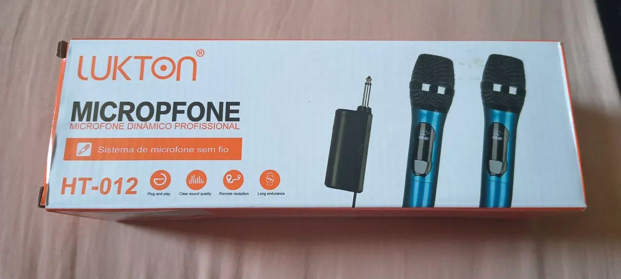 Microfones dinâmicos (profissional) sem fio de longo alcance e bateria recarregável.