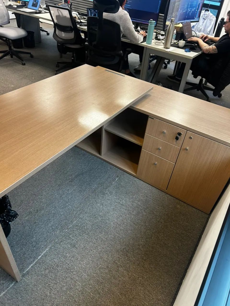 Mesa de escritório de madeira - Foto 5