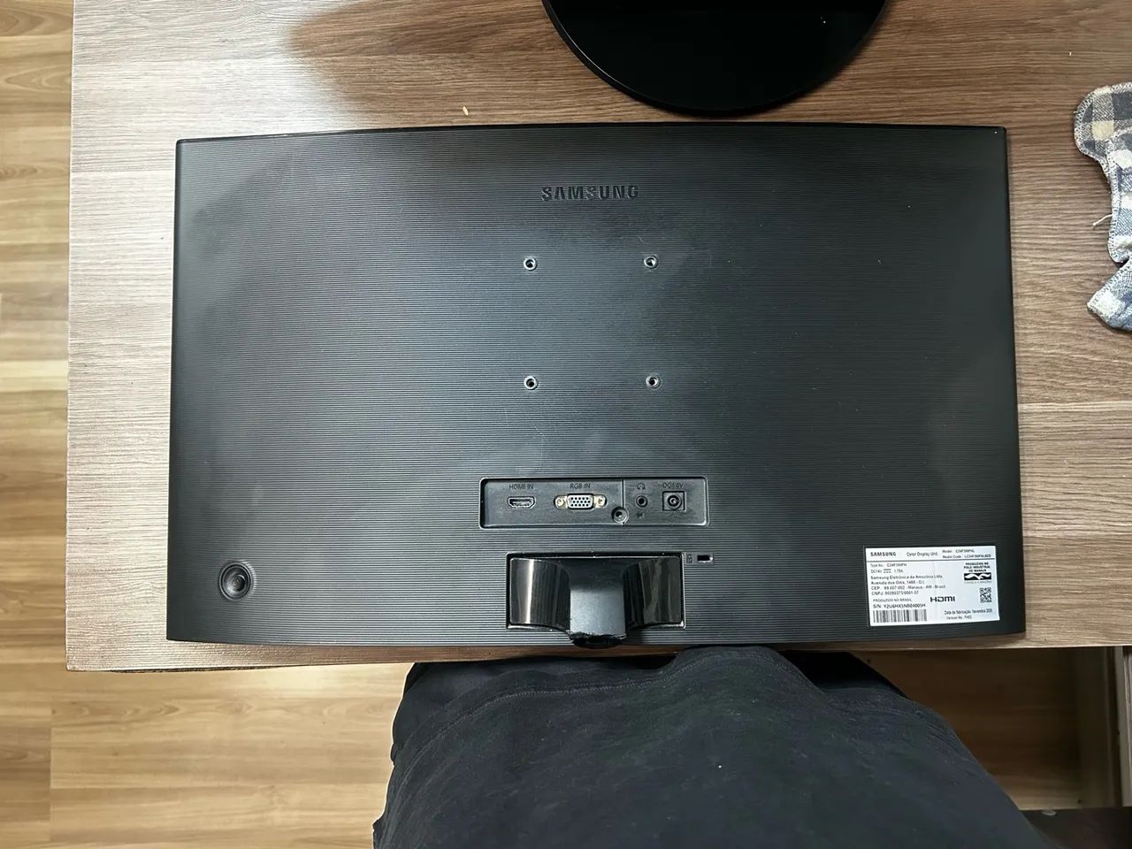 Monitor Samsung C24F390  - Foto 2