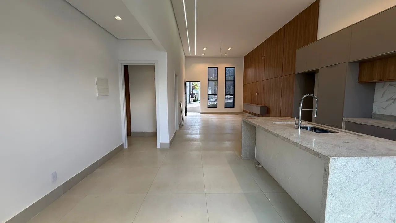 CASA A VENDA EM ARNIQUEIRAS COM MOVEIS PLANEJADOS TODOS AMBIENTES  - Foto 3