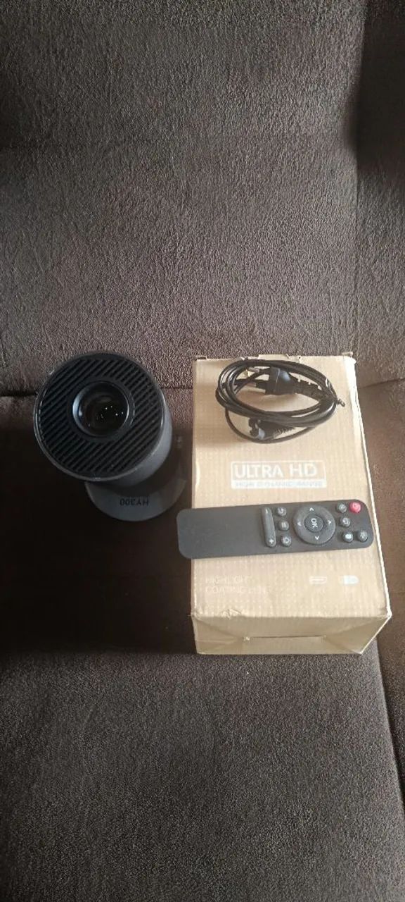 Projetor 4K HD 150 Polegadas Celular, Tv, Xbox, PS, Pc, Wifi e Bluetooth HY300