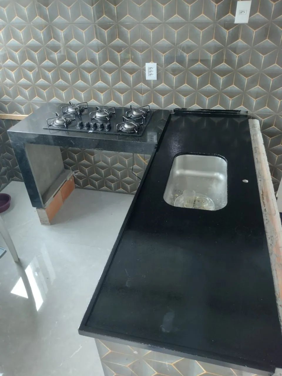 Pia com bancada para Cooktop 