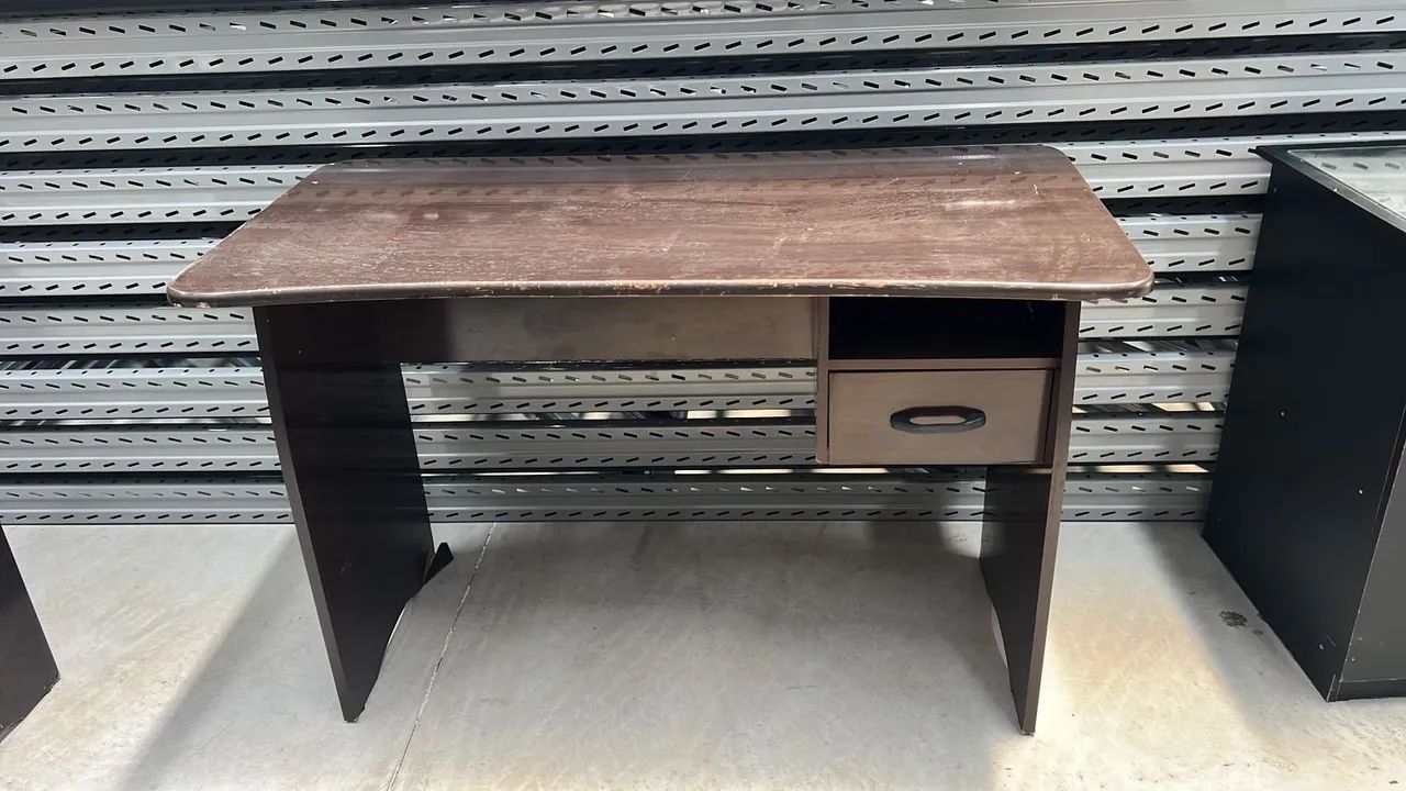 Mesa escritório marrom - Foto 2