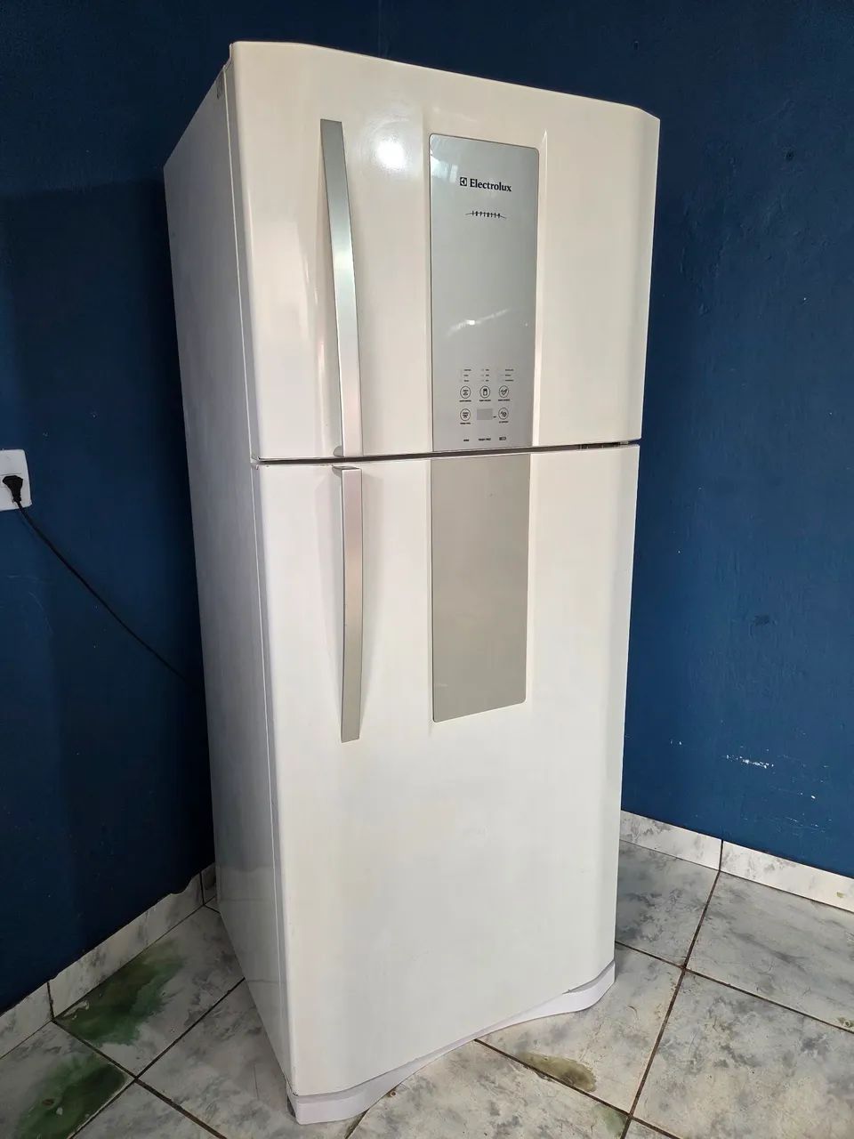 Vendo geladeira Electrolux  - Foto 2