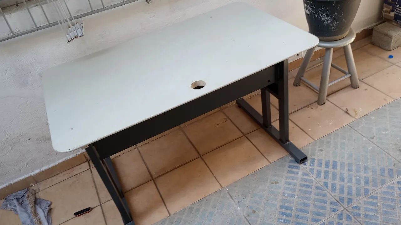 Mesa para computador (escritório) - Foto 2