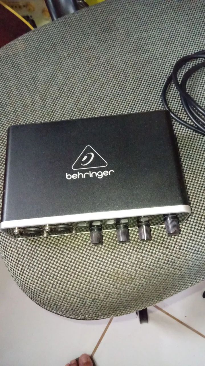 Placa de audio behringer  - Foto 2
