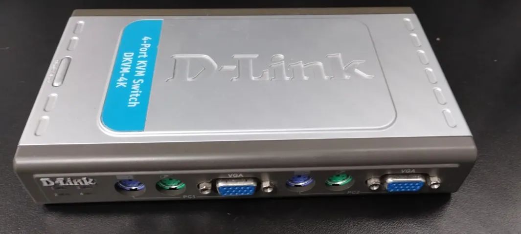 DKVM-4K Chaveador KVM D-Link 4 portas PS2