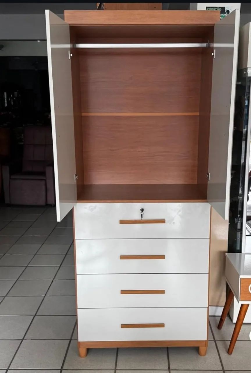 Guarda roupa de solteiro Maia com 2 portas e 4 gavetas - Foto 3
