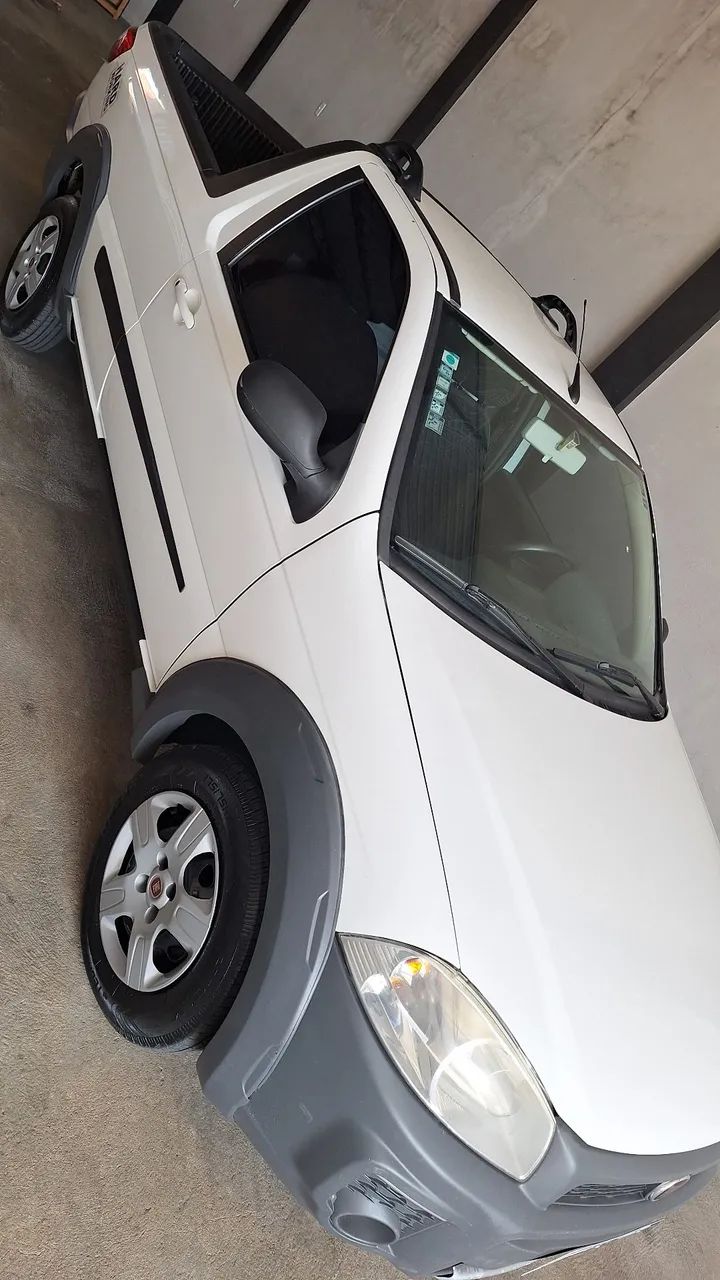 Fiat Strada Working Hard 1.4 Fire Flex 8V CS 2017 - Foto 4