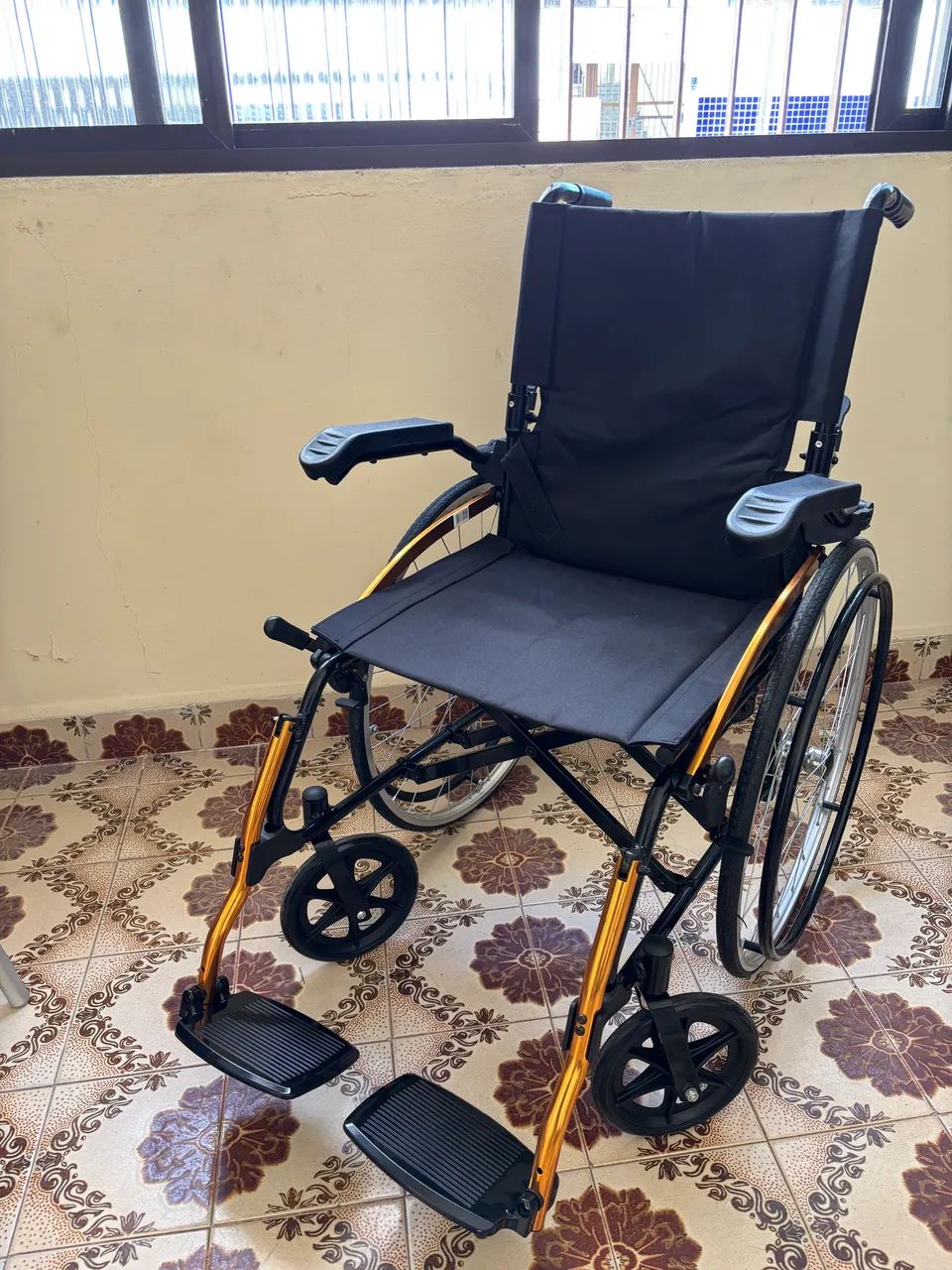 Cadeira de rodas D600 Pop