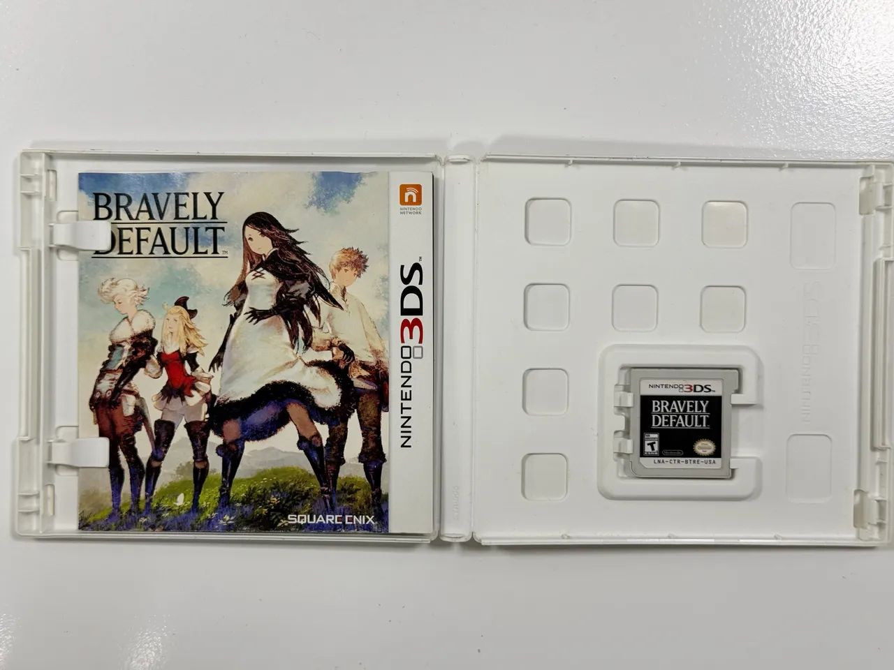 Bravely Default 3ds - Foto 3