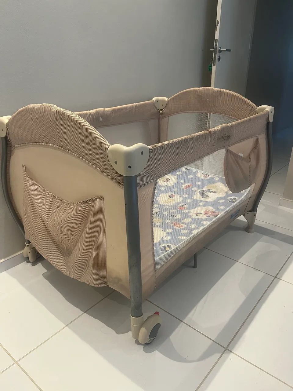 Berço Burigotto- cor bege completo  - Foto 4