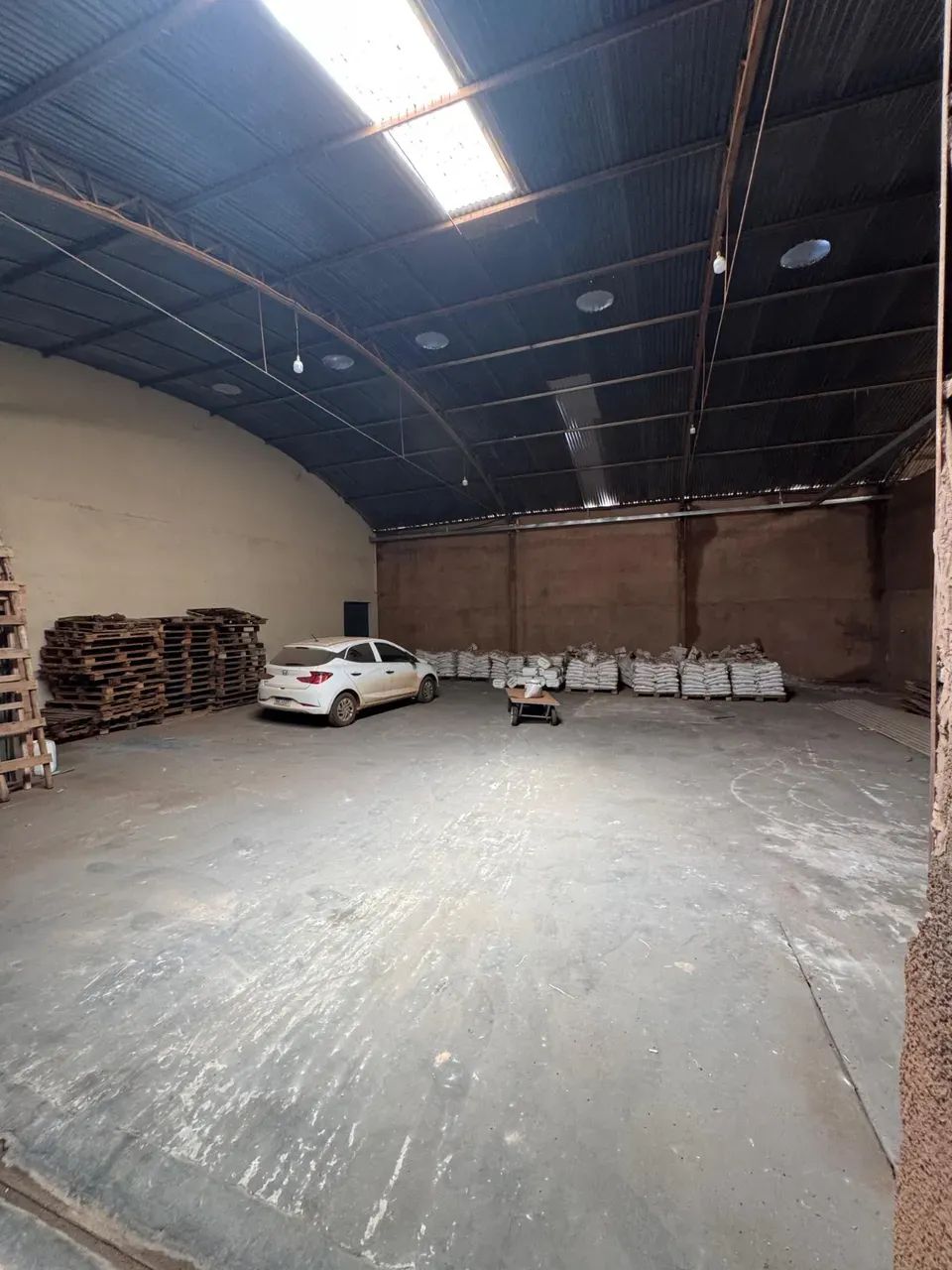 Galpão/Barracã para aluguel com 1895 metros quadrados com 5 quartos em Nova Lima - Campo G - Foto 7