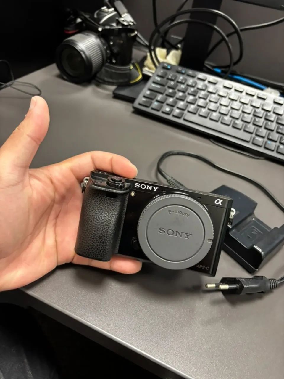 Sony A6000 - Foto 2