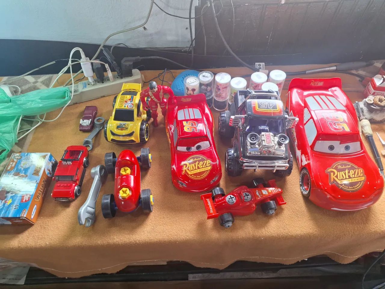 Lote de brinquedos