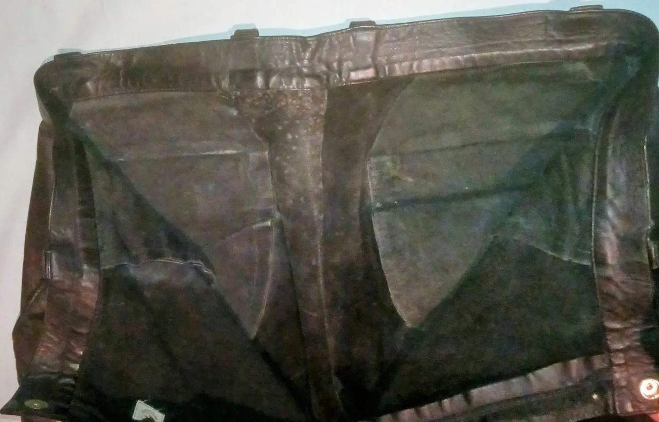 Duas calças de couro legítimo social e esporte sem forro! - Foto 5