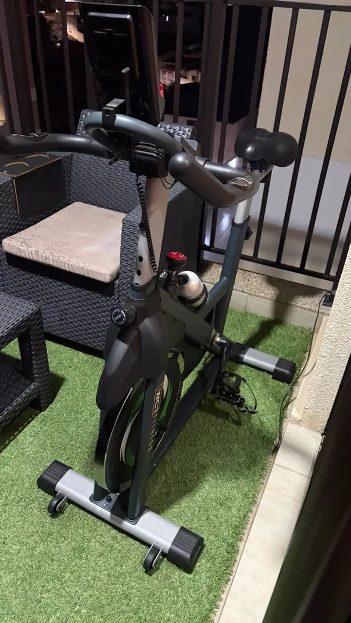 Bicicleta ergométrica profissional 