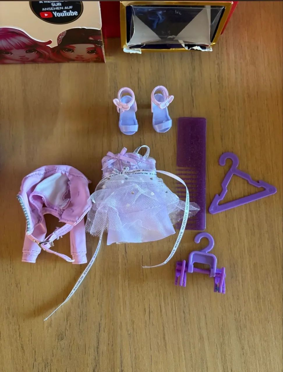 boneca rainbow high violet willow, apenas retirada da caixa  - Foto 2