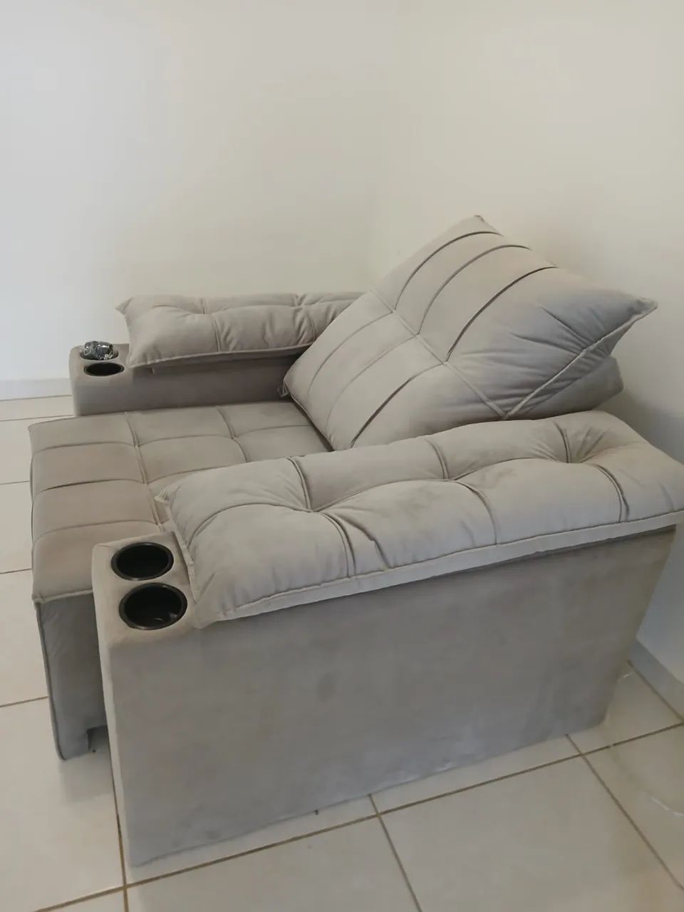 Sofá retrátil reclinável Novo