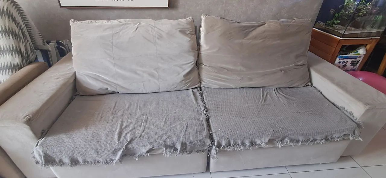 Vendo Sofá retrátil 3 lugares. - Foto 4