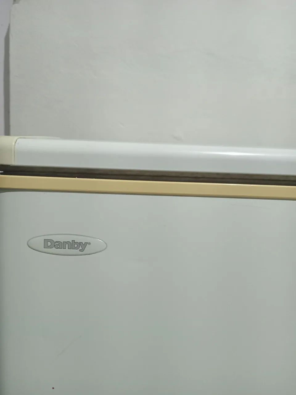 freezer horizontal compacto Danby modelo DCF401W - Foto 4