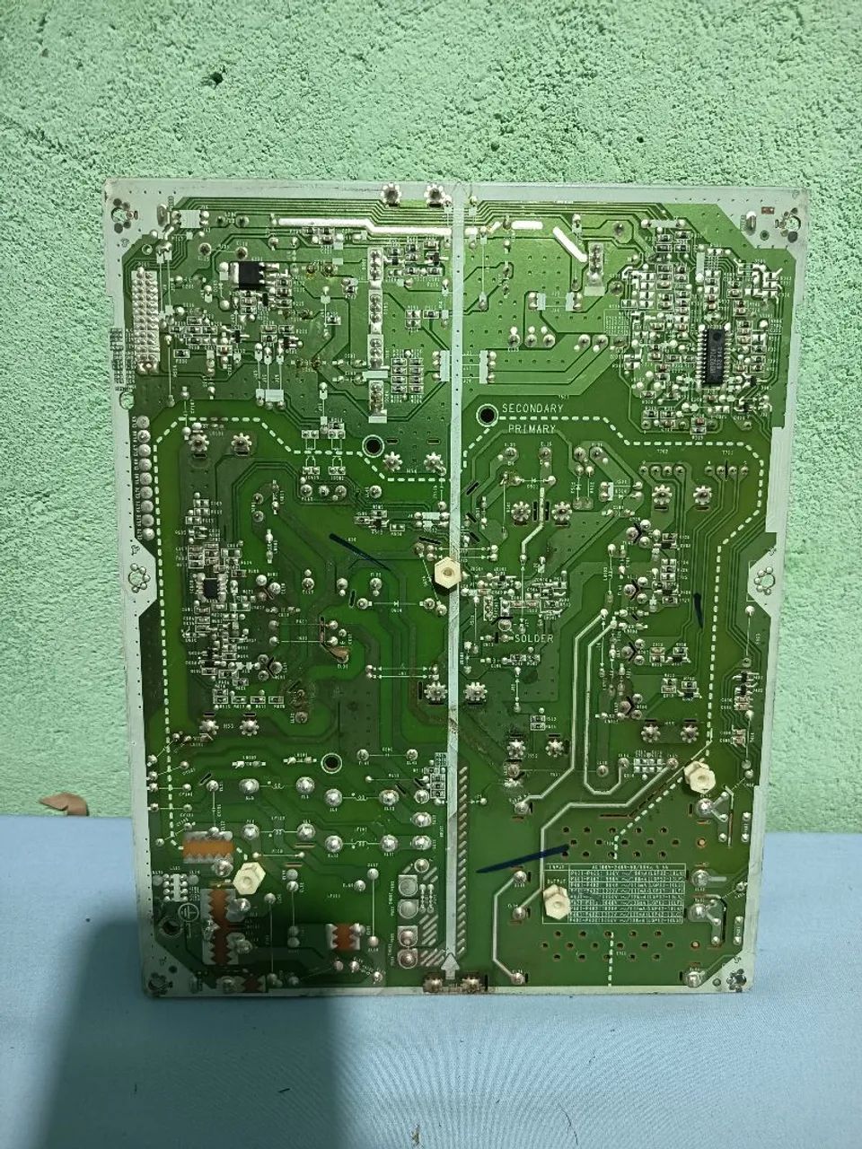 Placa de potência da TV LG modelo 32LK450 - Foto 2