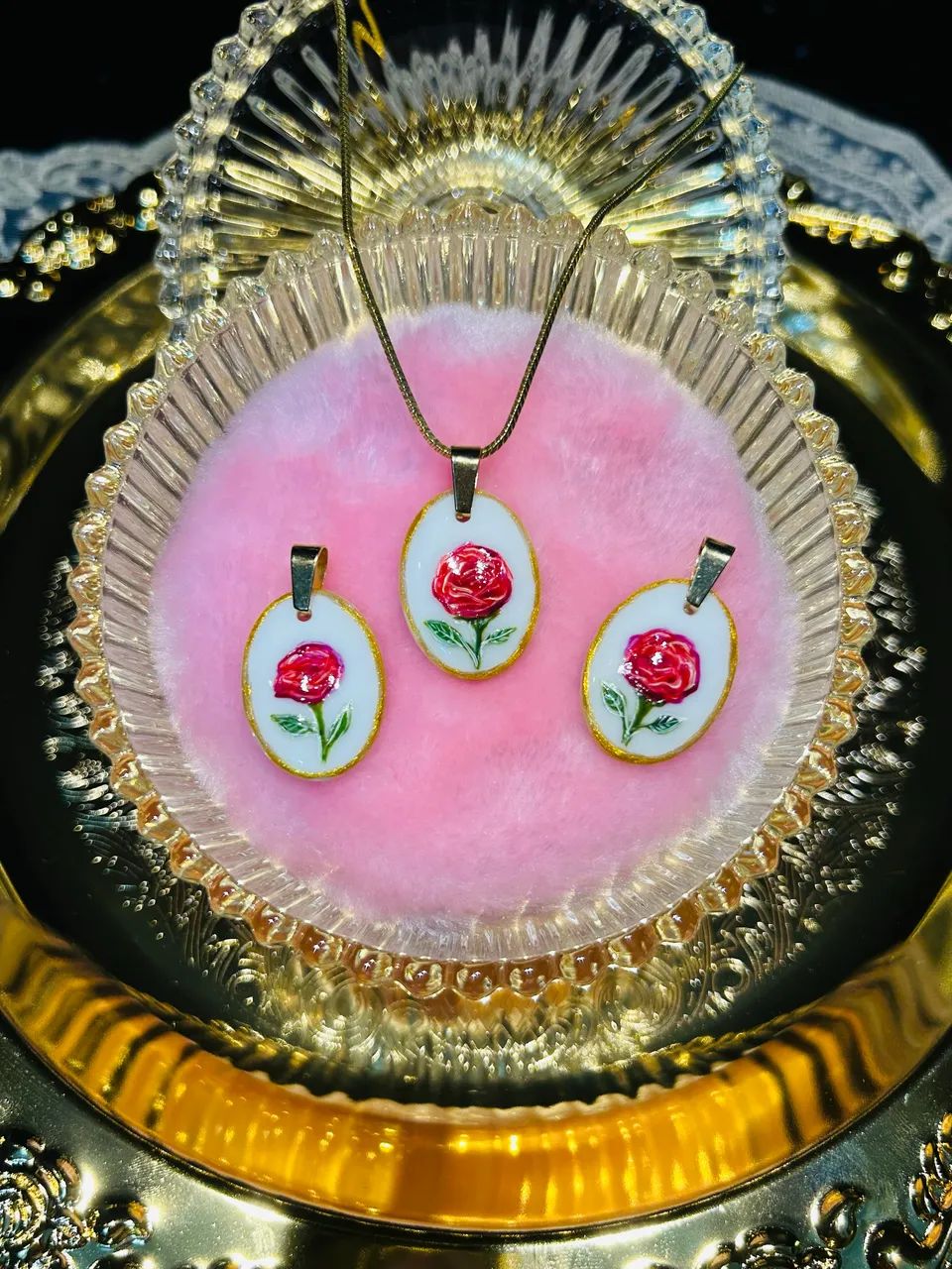 Pingente de porcelana pintado à mão: Rosa
