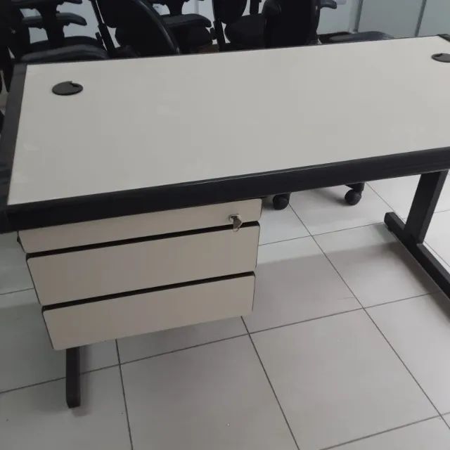 Mesa de escritorio - Foto 3