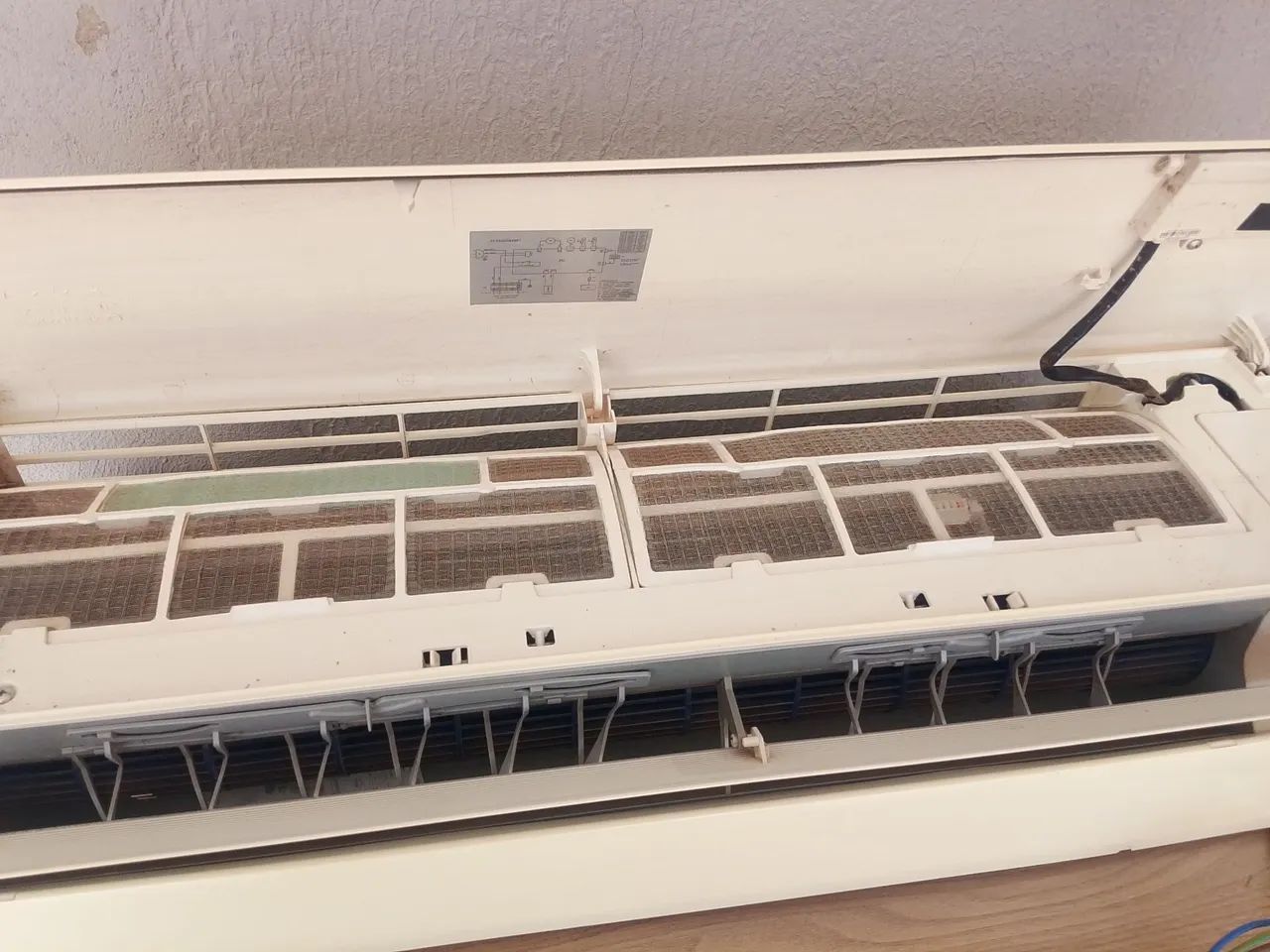 Midea 18000 BTUS  - Foto 3