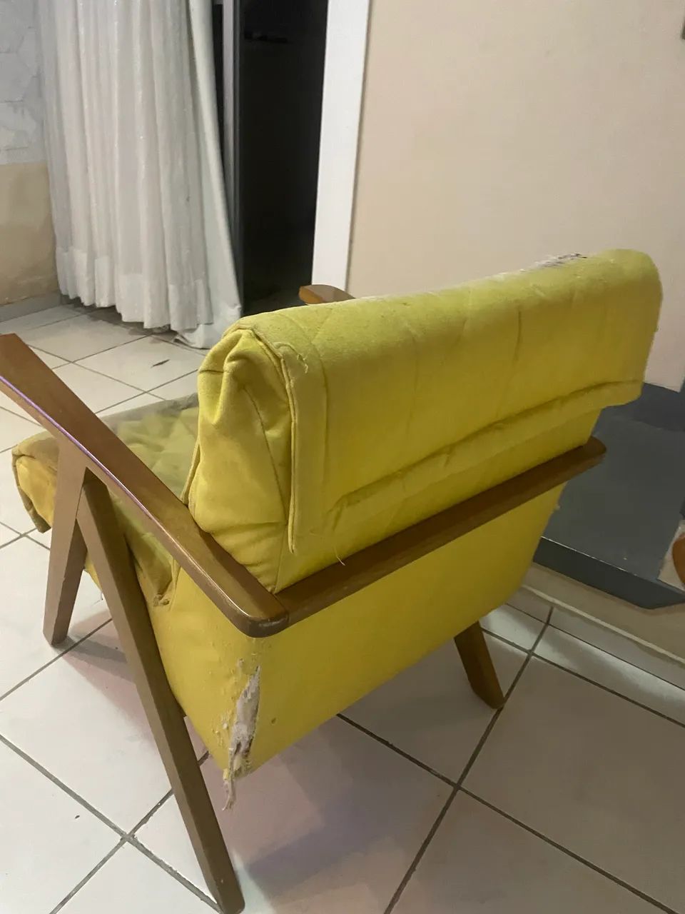 Poltrona Decorativa Retrô em Madeira (Para Reformar / Usar com Capa - Foto 3