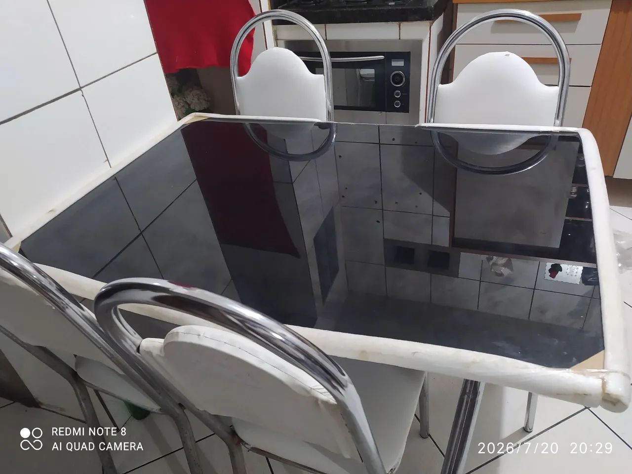 Uma mesa 