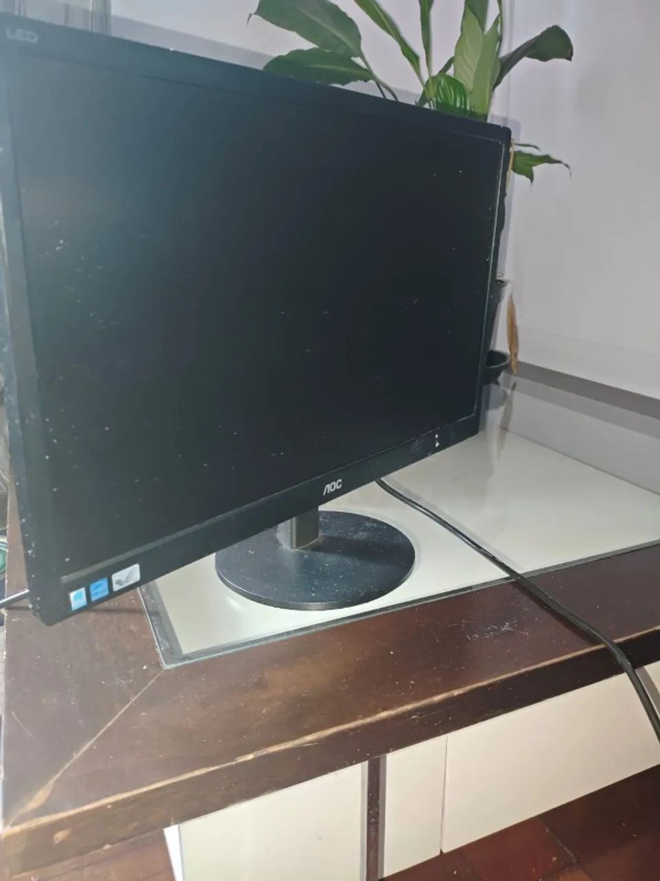 Carcaça monitor AOC