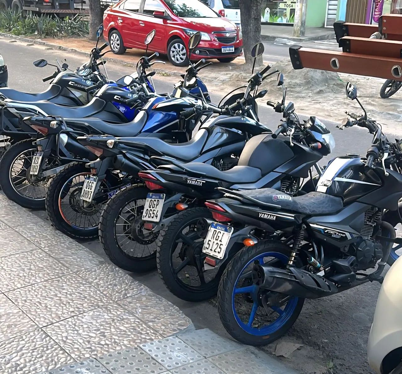 LOCAÇÃO DE MOTOS XRE 190 E CROSSER