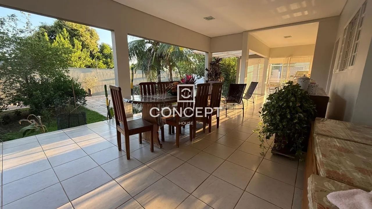 CASA Á VENDA EXCELENTE OPORTUNIDADE PARA MORAR OU COMERCIAL - Foto 3