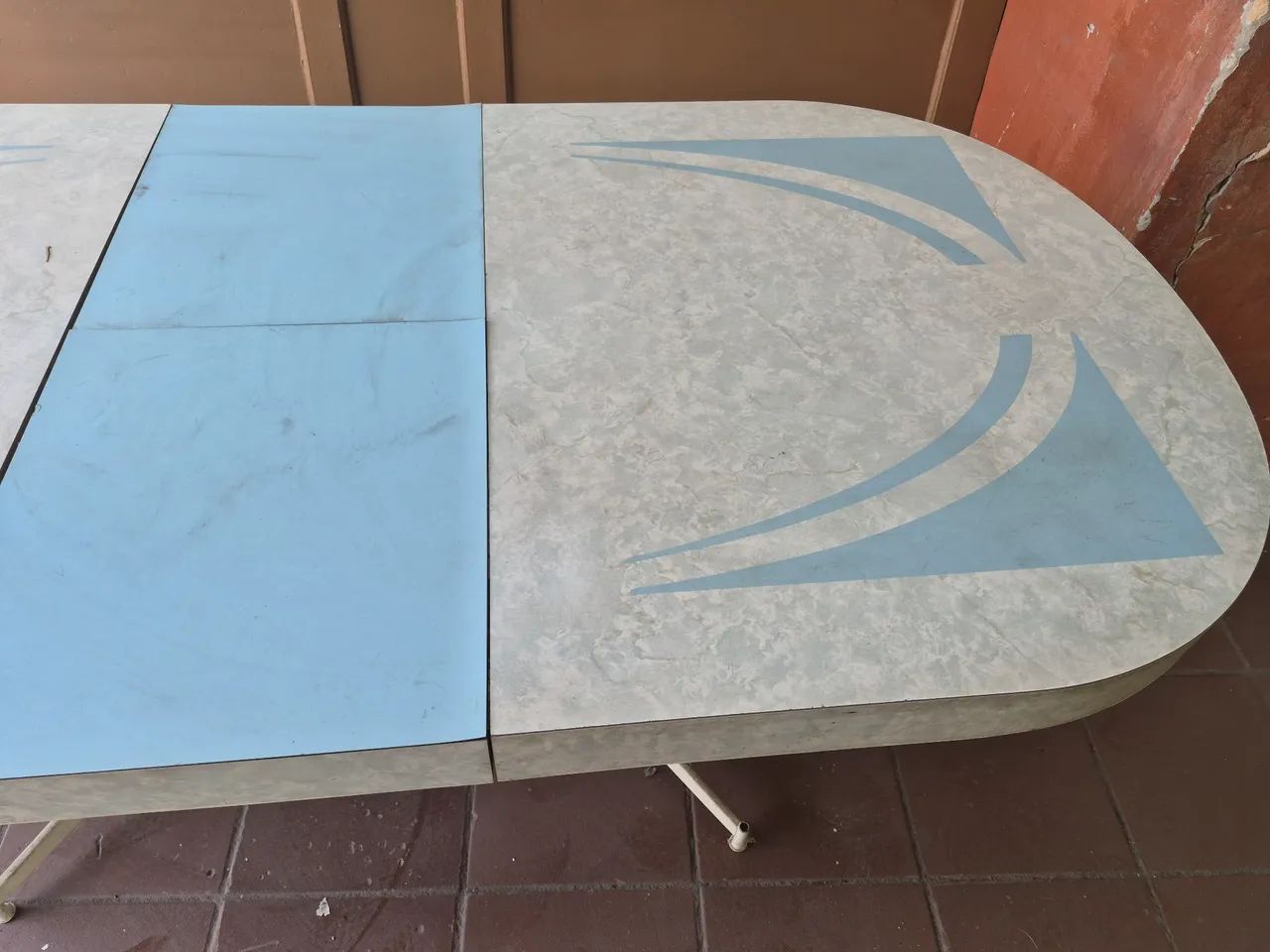 Mesa para área externa (marcas de uso mas funcional) - Foto 5