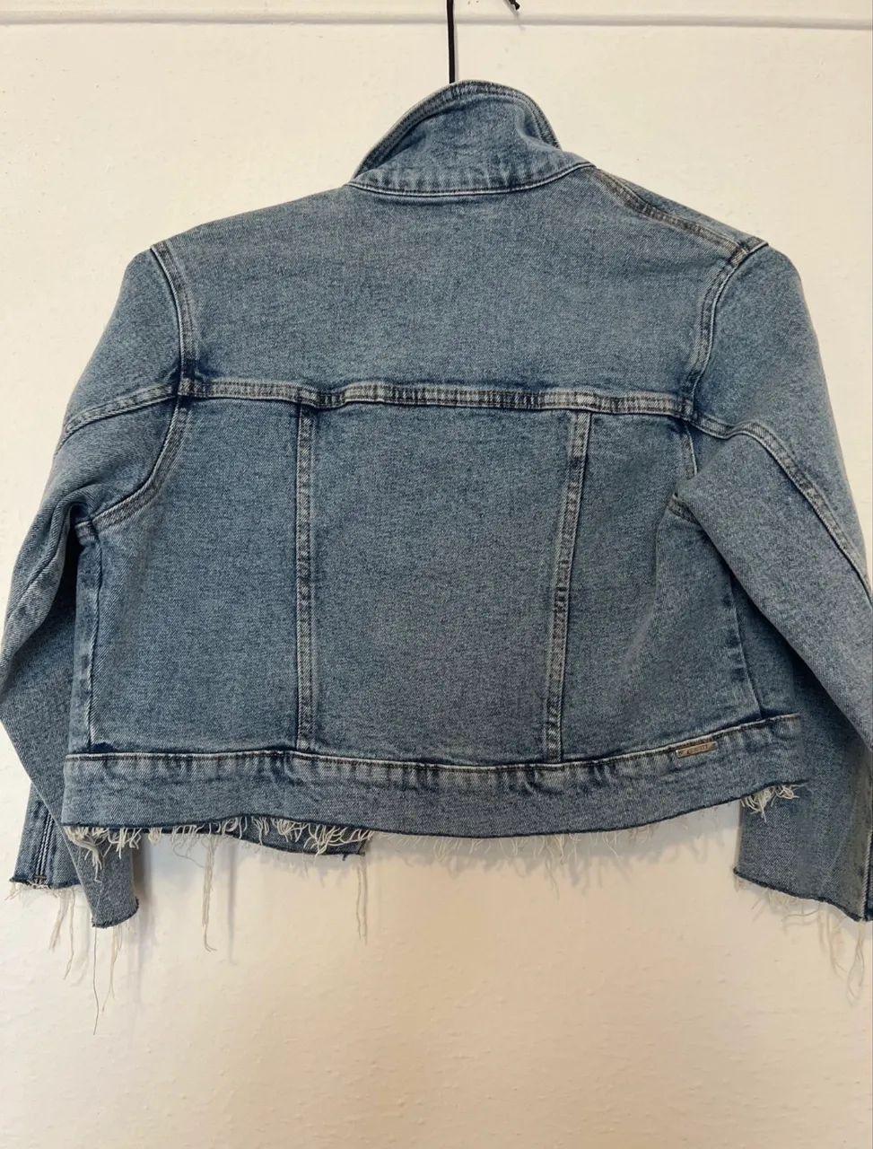 jaqueta jeans enfim cropped azul - Foto 3