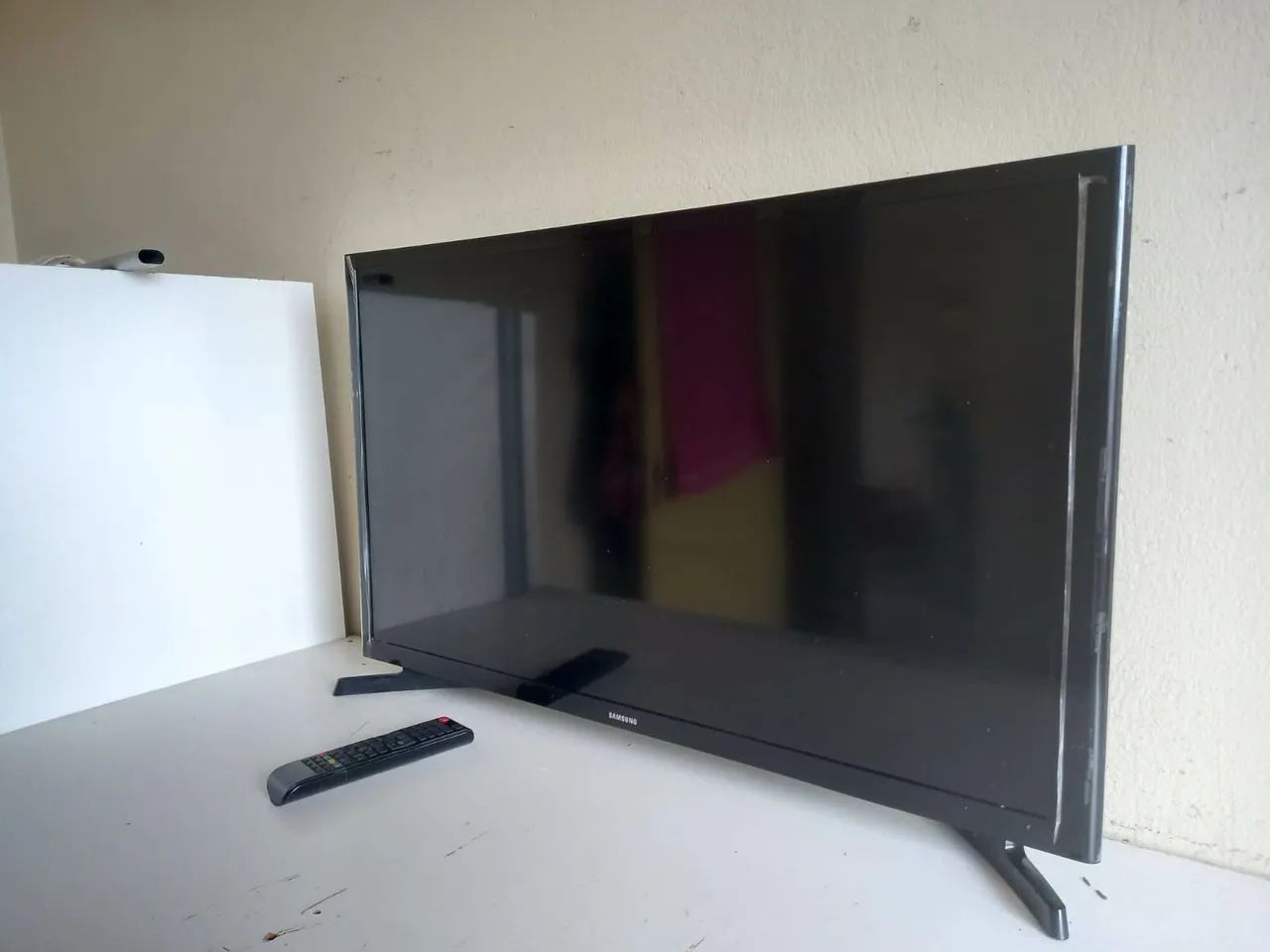Smart tv de 32Pol toda no plástico  - Foto 3