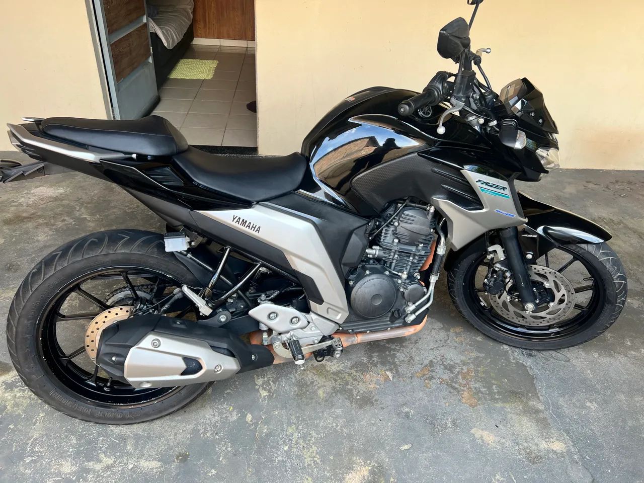 Vendo Fz-25 2019 ou troco por Twister 300 - Foto 3