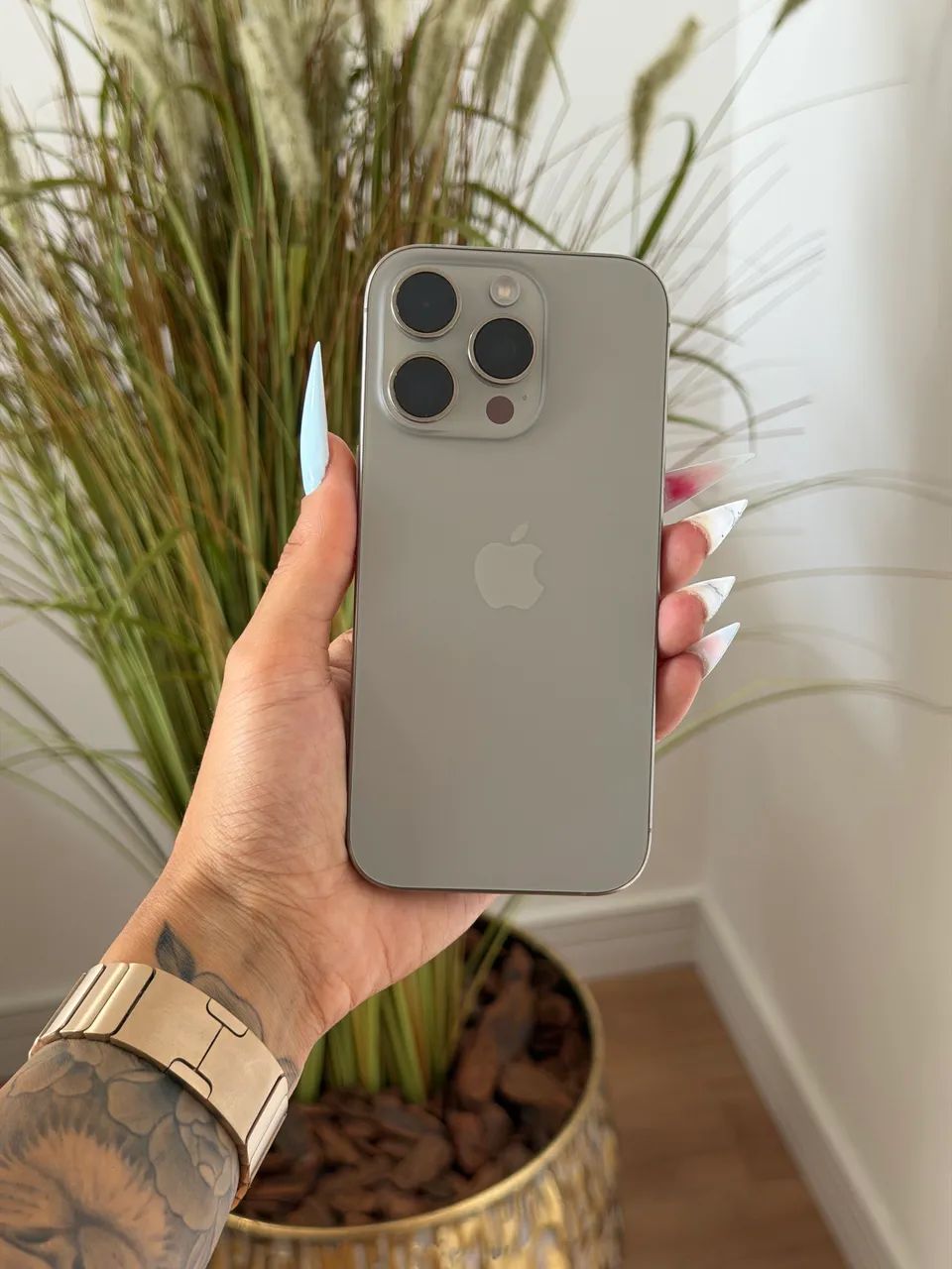 iPhone 16 Pro 256GB Titânio Natural