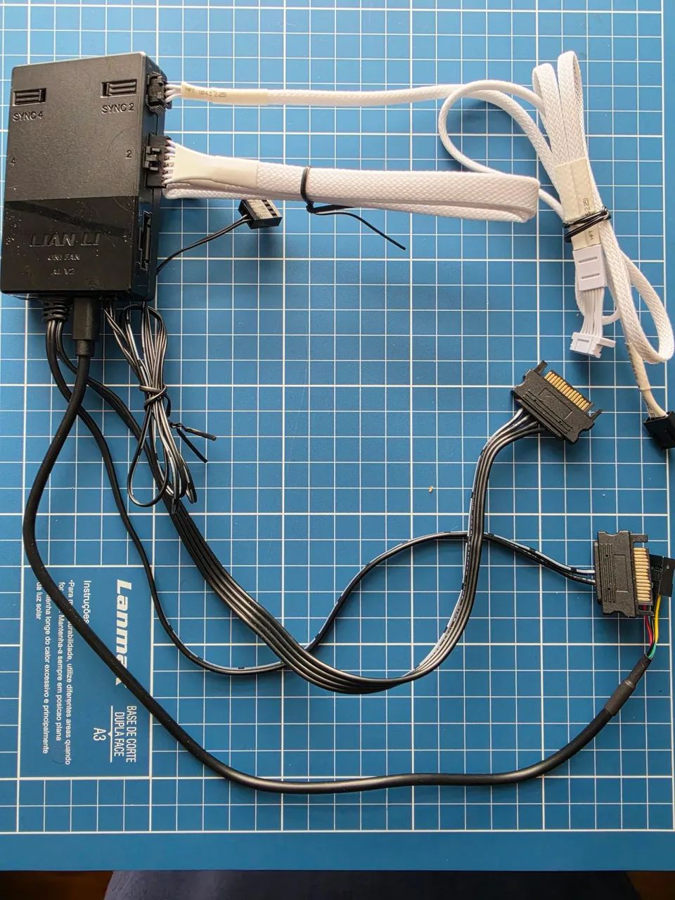 Controladora Lian Li Unifan ALV2 - Foto 5
