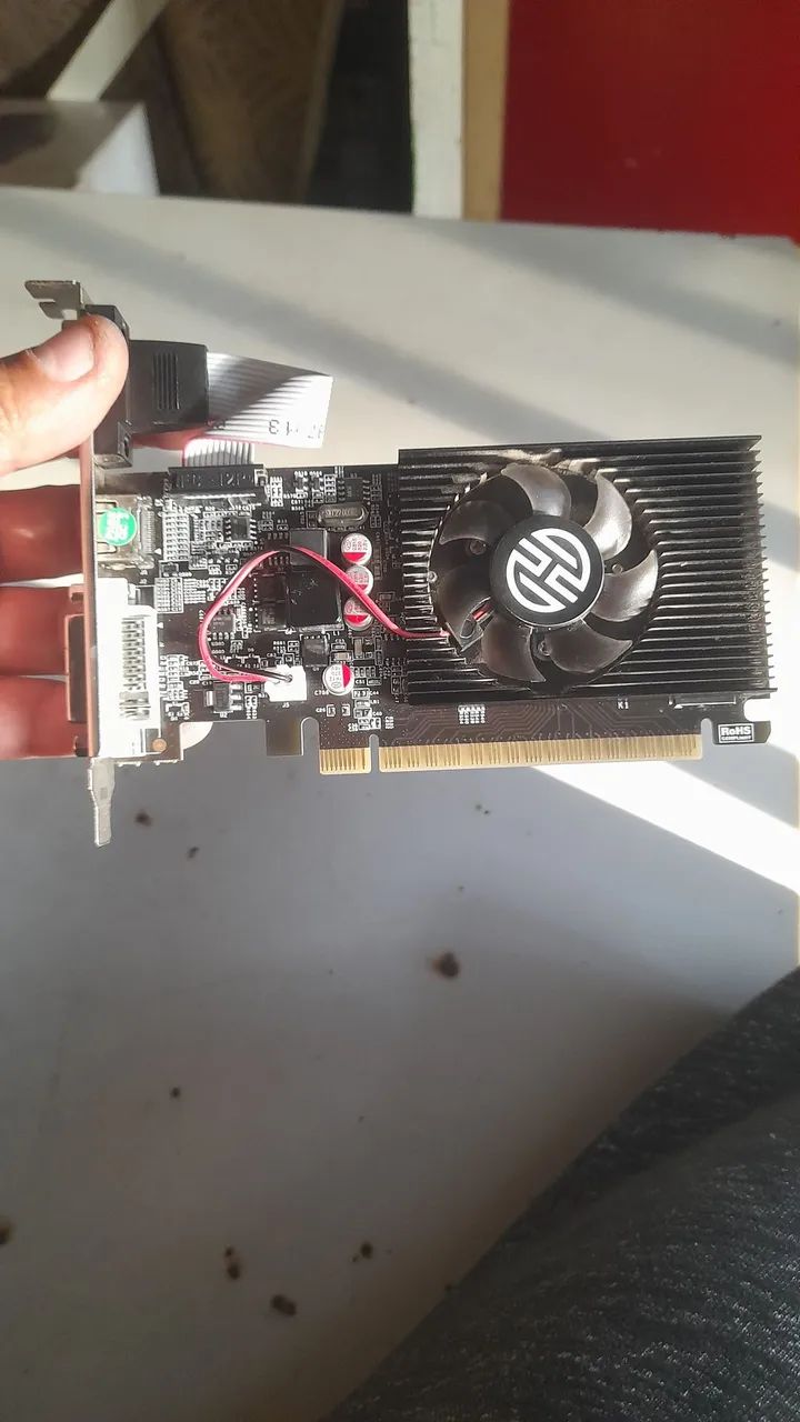 Placa de vídeo GT 610 