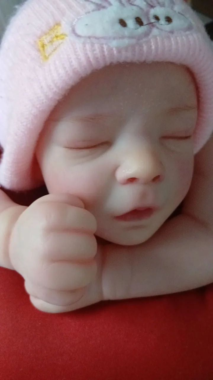 Bebê reborn realista grande 