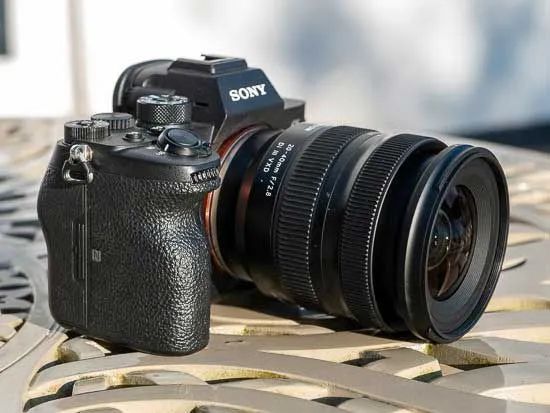 Tamron 20-40mm 2.8 Di III VXD Full frame Sony - Câmeras e