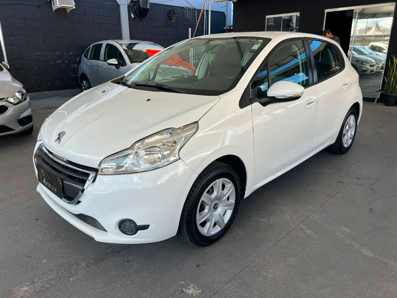 Peugeot 208 Active/active Pack 1.5 Flex 8V 5P 2014 - Foto 3