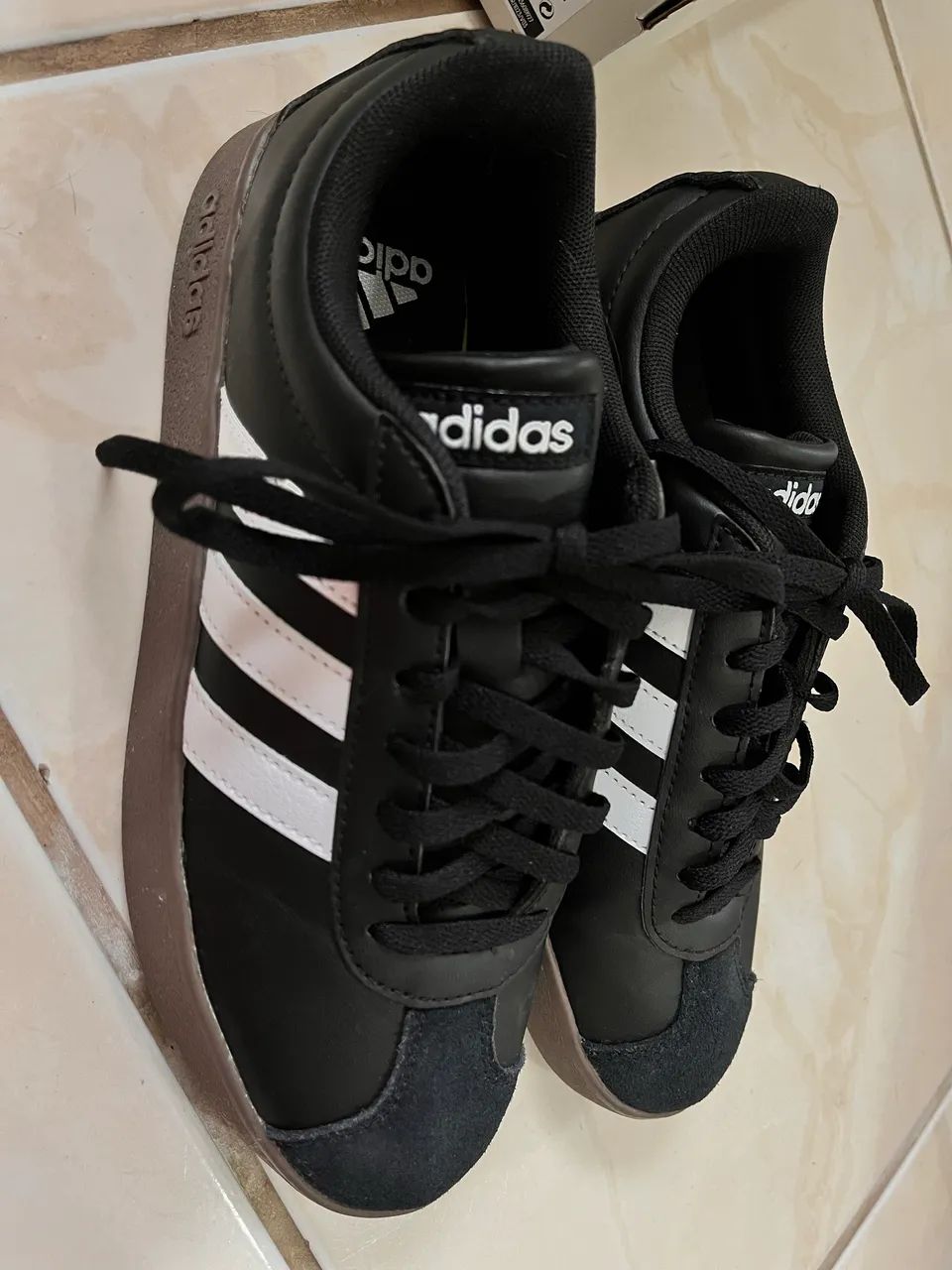 Adidas VL Court Base