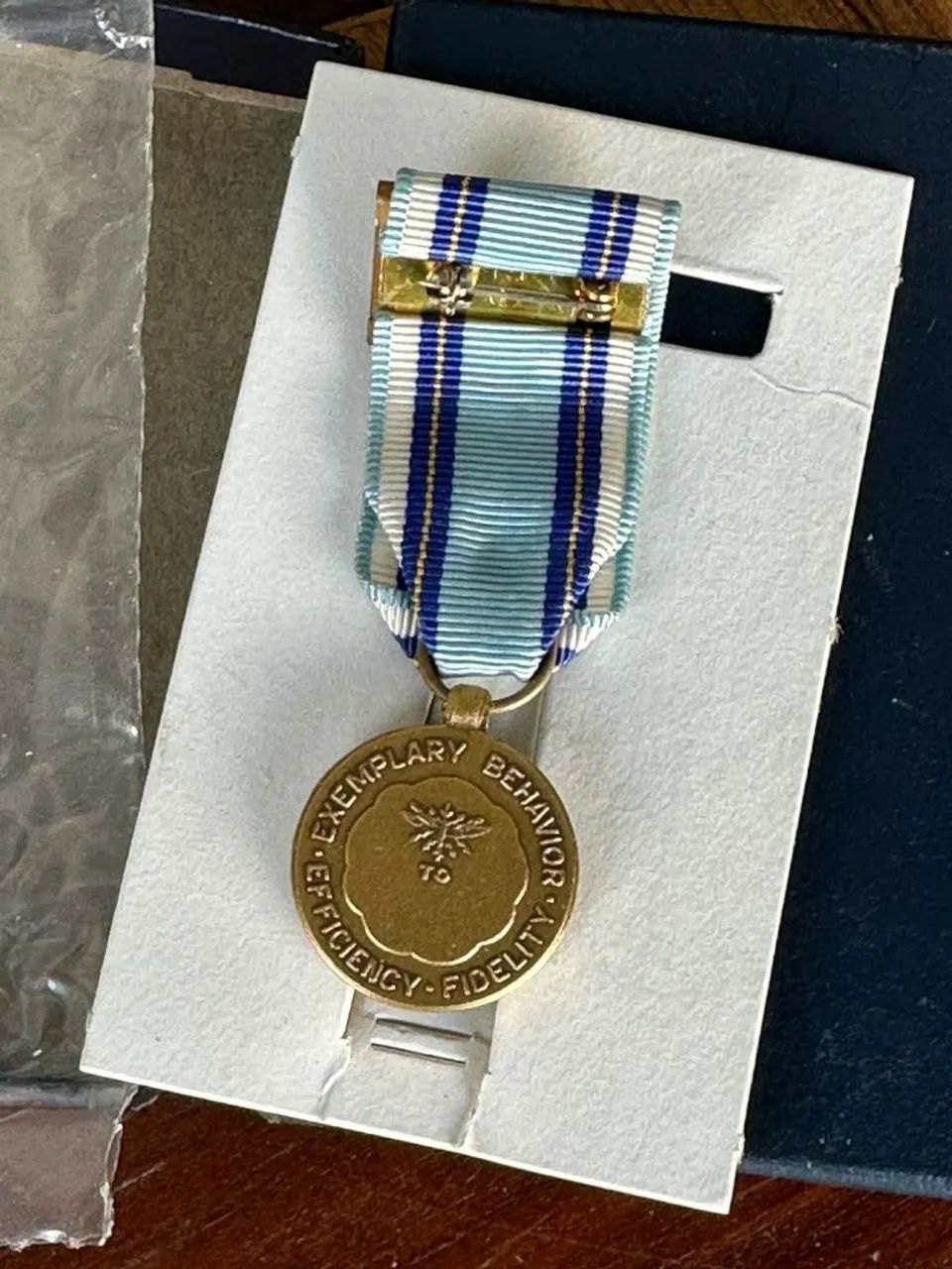 Medalha Reserva Força Aérea dos EUA Serviço Exemplar e Fidelidade - Foto 3