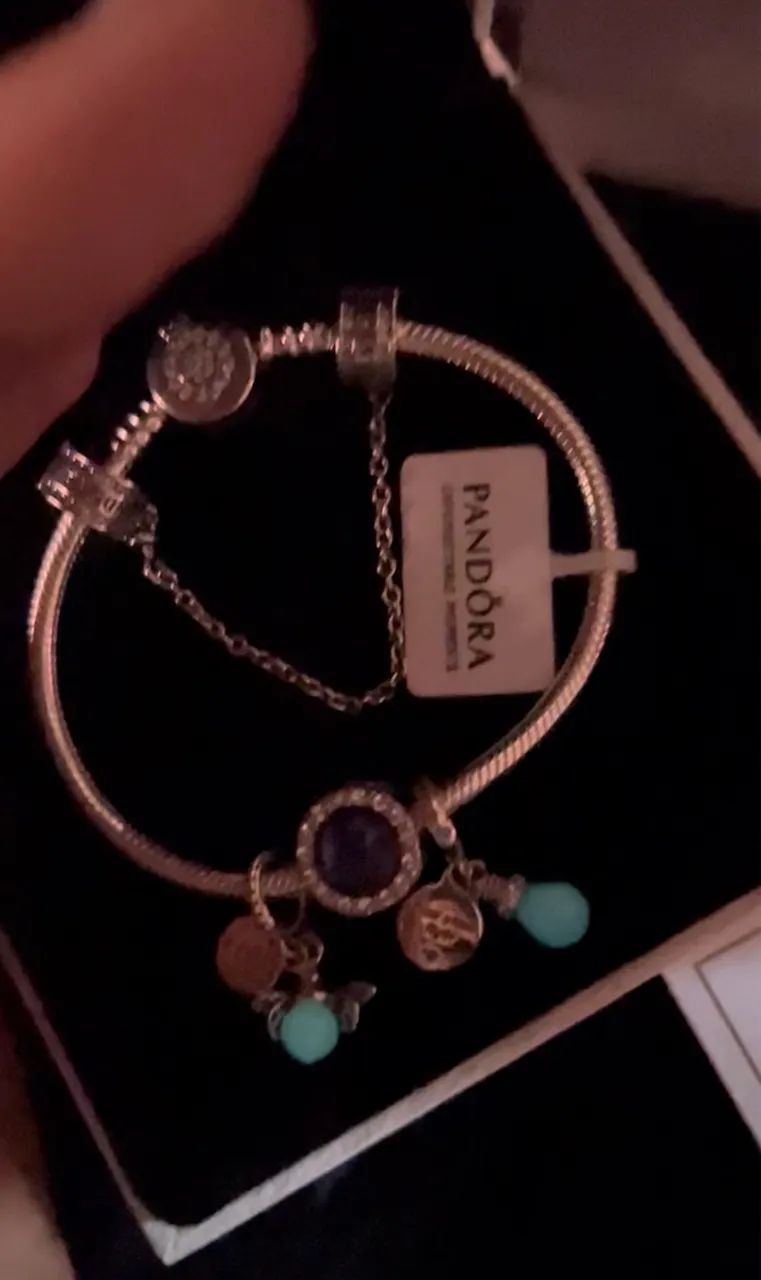 Pulseira Pandora + charms + trava de segurança  - Foto 2