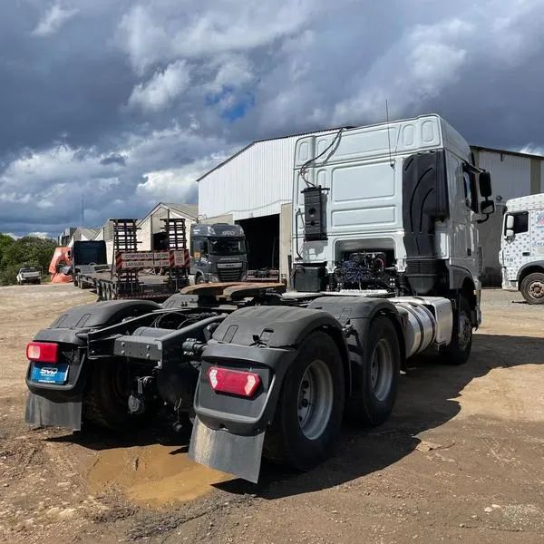DAF XF 530 6X4 ANO 2022 EURO 5  - COM 726 MIL KM - REPASSE - Foto 8